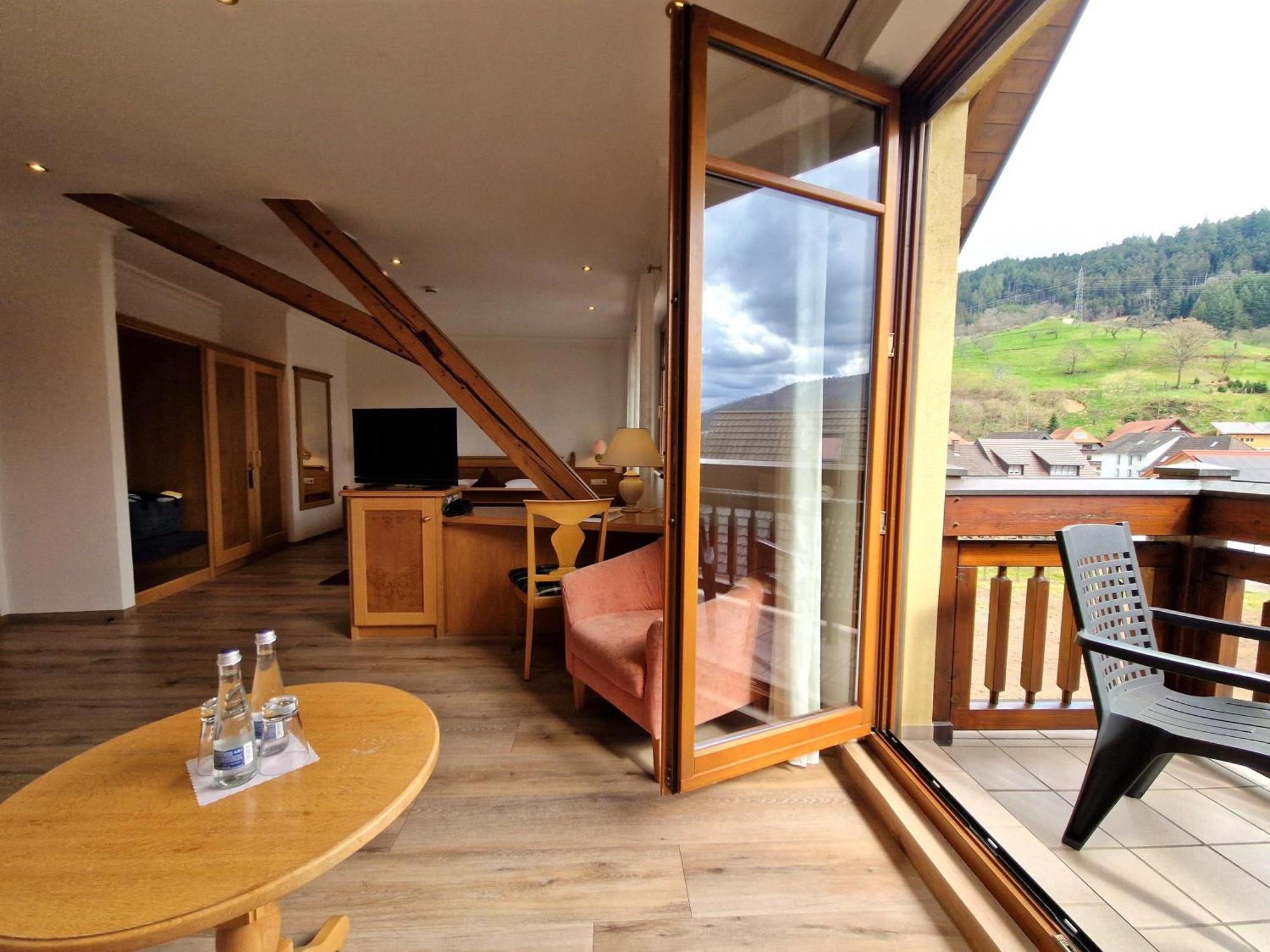 Mosers Blume Relax & Genuss Hotel Haslach im Kinzigtal Ngoại thất bức ảnh